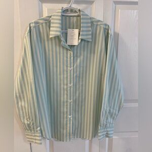 NWT Jillian Harris Woman L, Mad About Style Blue/Cream ButtonUp Long SleeveShirt